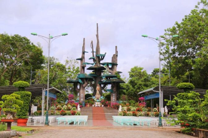 tour-Mien-Trung-khoi-hanh-tu-Nha-Trang-9