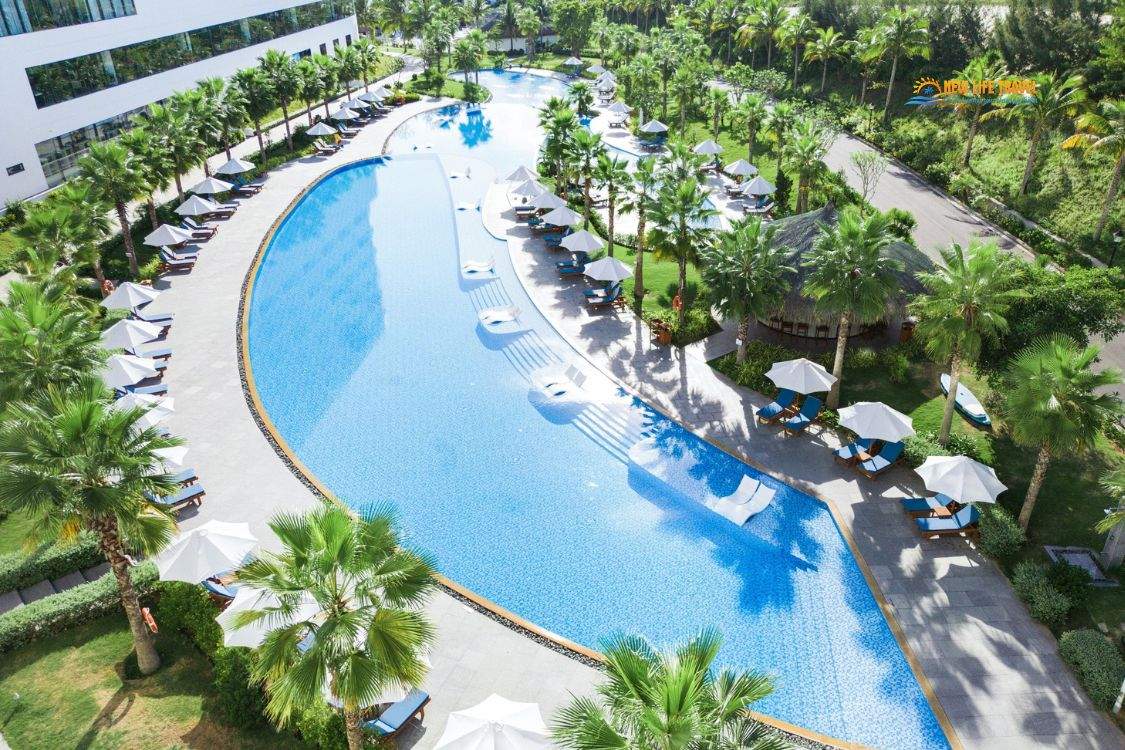 Hồ Bơi chính- Selectum Noa Resort Cam Ranh