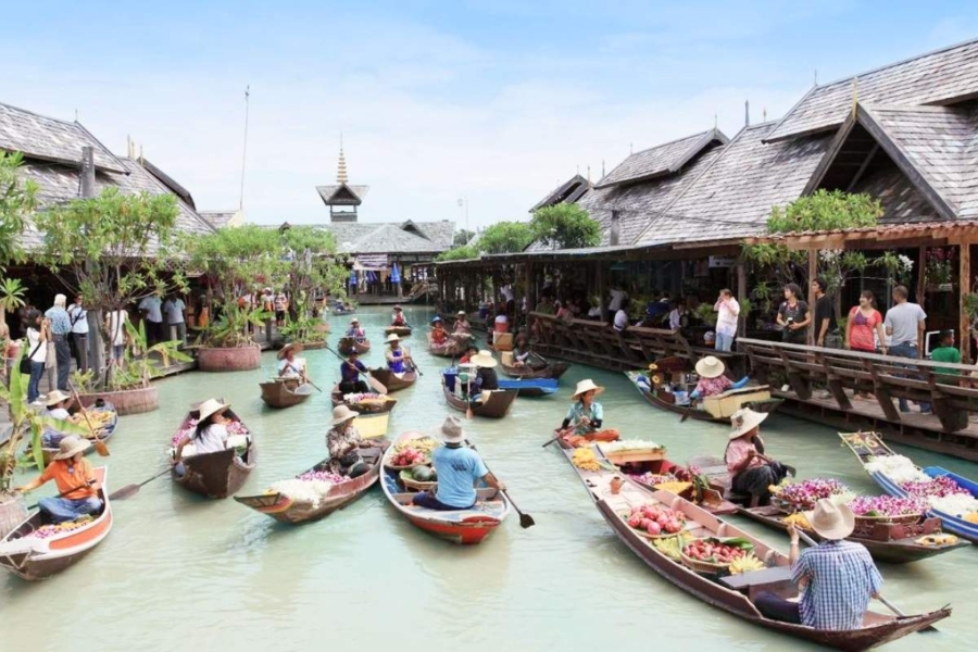 Chợ nổi bốn miền Pattaya Thái Lan