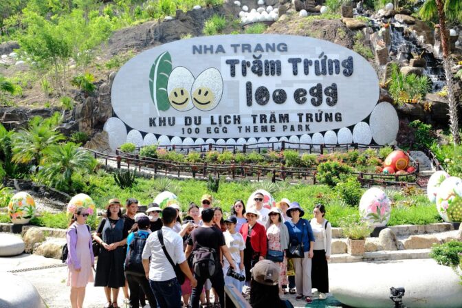 Khu du lịch Trăm trứng Nha Trang