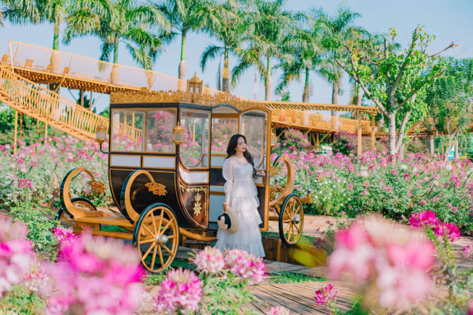 Du khách check tại Mê Linh Coffee Garden Đà Lạt