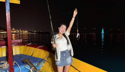 du-khach-cau-muc-dem-nha-trang