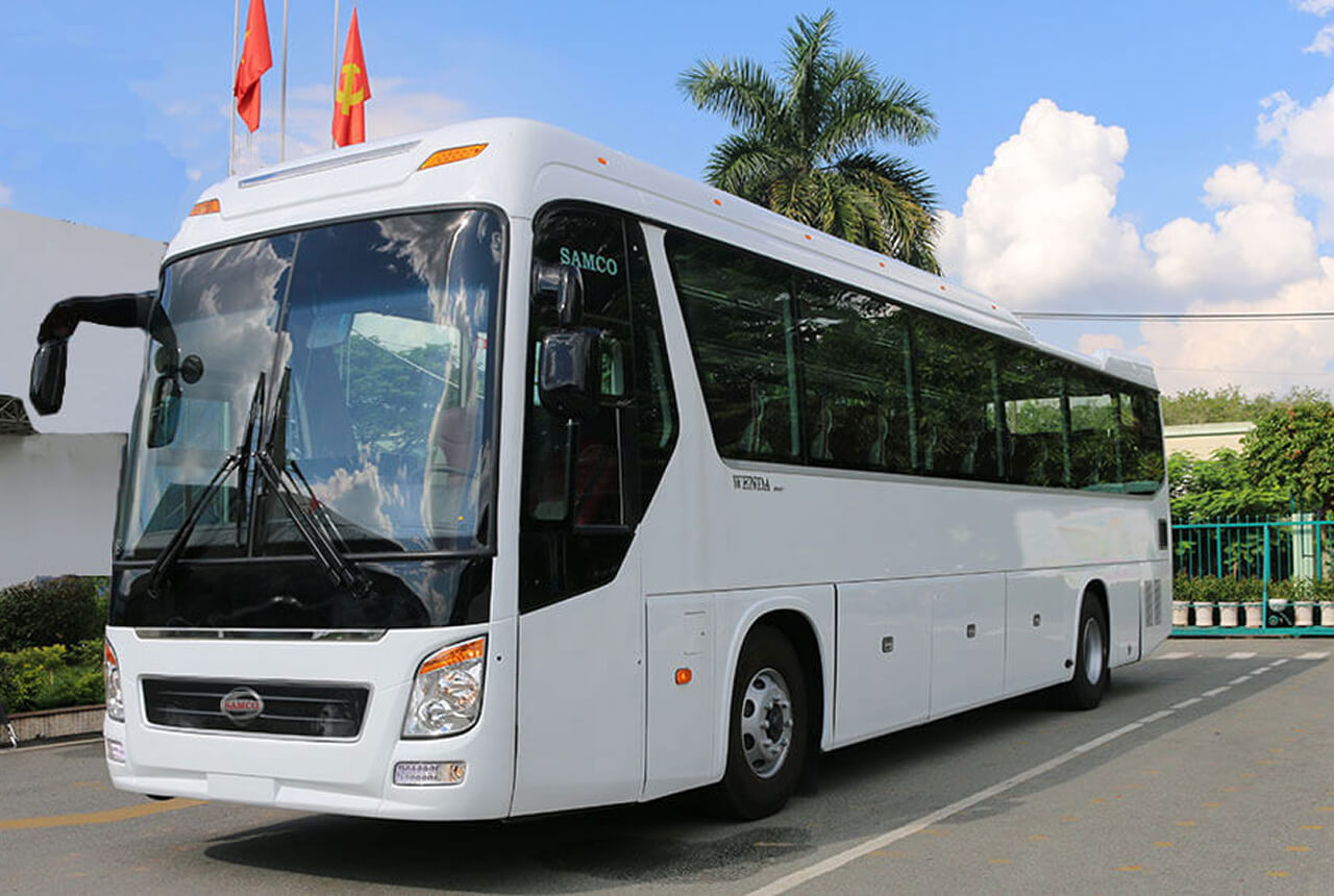 New Life Travel - Đơn vị cho thuê xe du lịch 45 chỗ tại Nha Trang