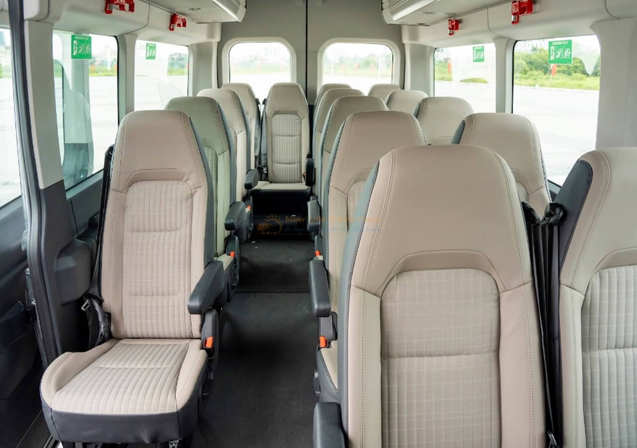 Nội thất xe Ford Transit Premium 18 chỗ - Thuê xe du lịch Nha Trang Nội thất xe Ford Transit Premium 18 chỗ - Thuê xe du lịch Nha Trang