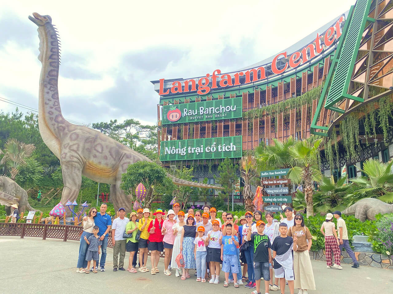 Đoàn Trường TH&THCS Cam Phúc Nam Check in Langfarm Center Đà Lạt Đoàn Trường TH&THCS Cam Phúc Nam Check in Langfarm Center Đà Lạt