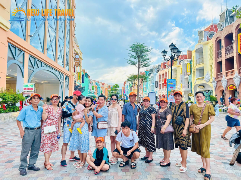 du-khach-tham-quan-vinpearl-harbour-nha-trang