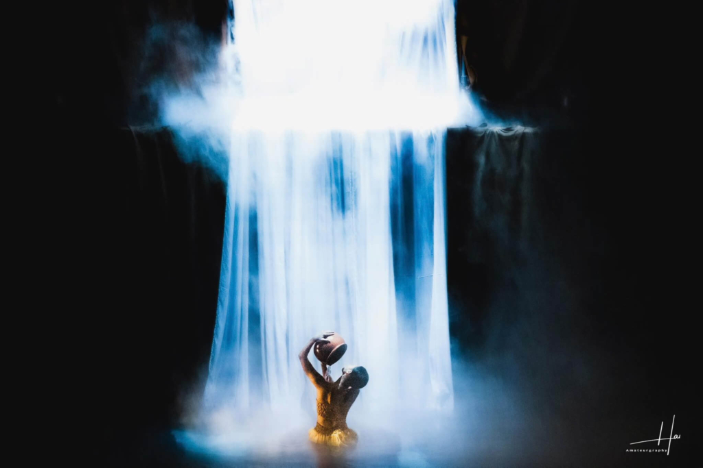 chum-show-nha-hat-do-nha-trang-tam-tien