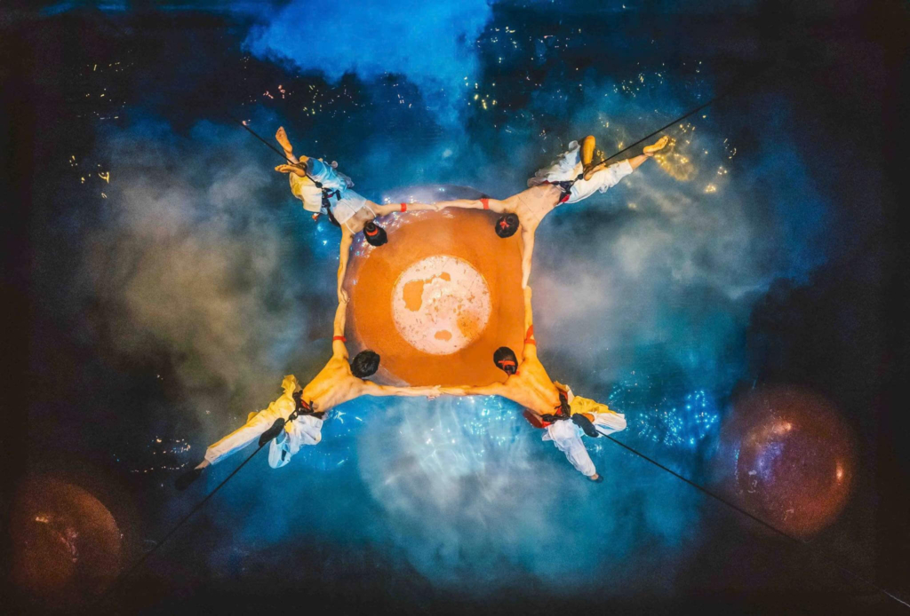 chum-show-nha-hat-do-nha-trang-the-luc