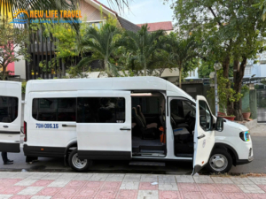 Thuê Xe 18 Chỗ Nha Trang – Đưa Đón Khách Du Lịch