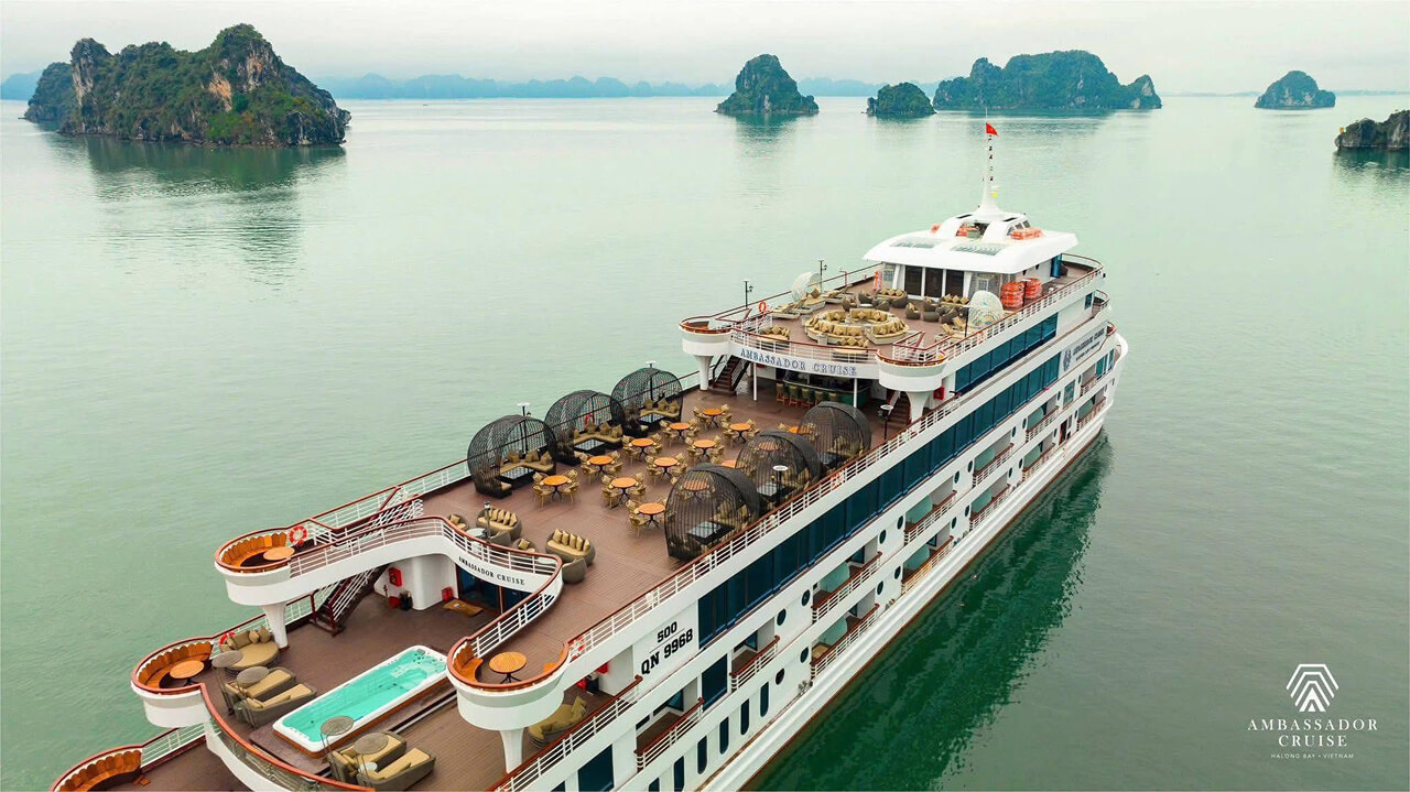Du lịch Vịnh Hạ Long dịp lễ 2/9 - Du thuyền Ambassador