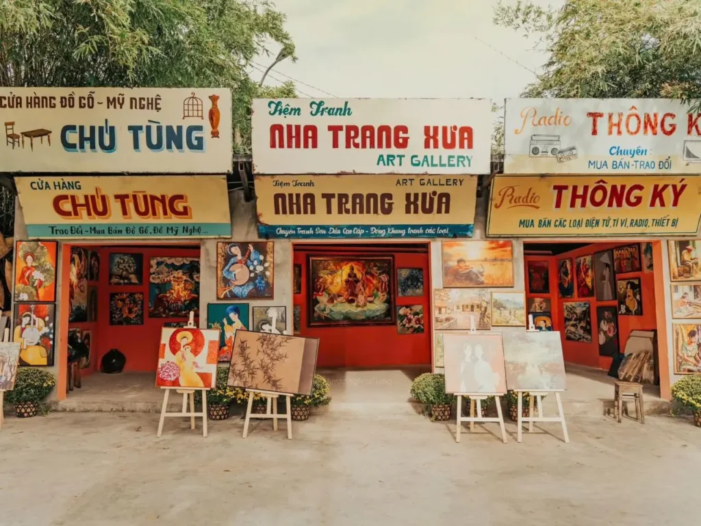 gian-hang-cua-nha-trang-xua