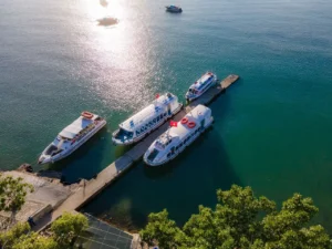 ben-tau -du-lich-Long-Phu-Nha-Trang