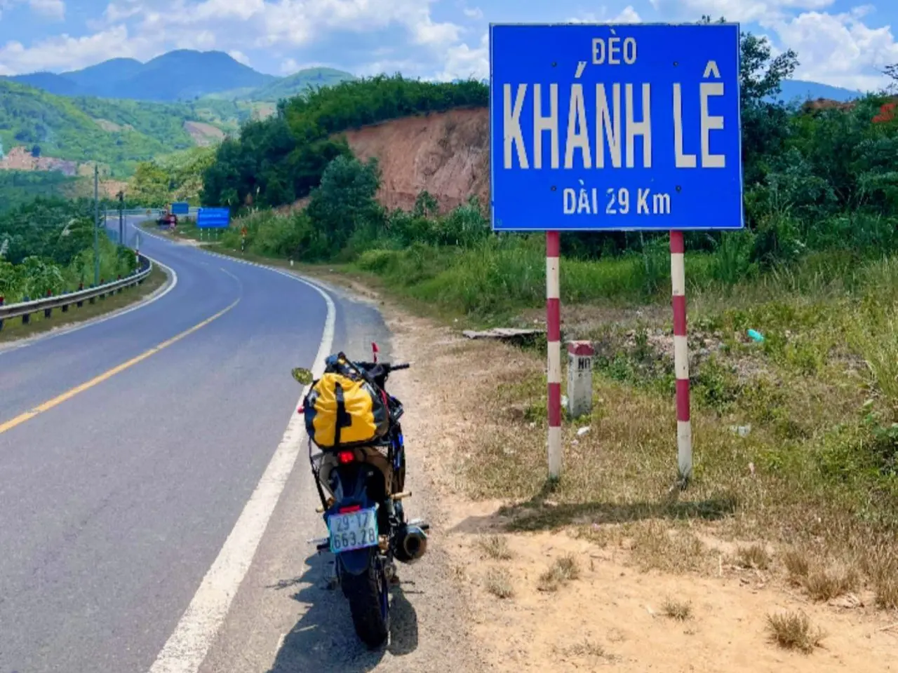 Hình ảnh check in cung đường đèo Khánh Lê