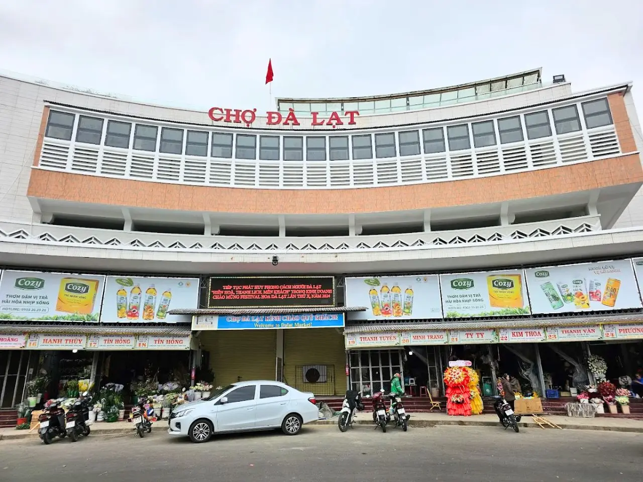 Hình ảnh tổng quan chợ Đà Lạt