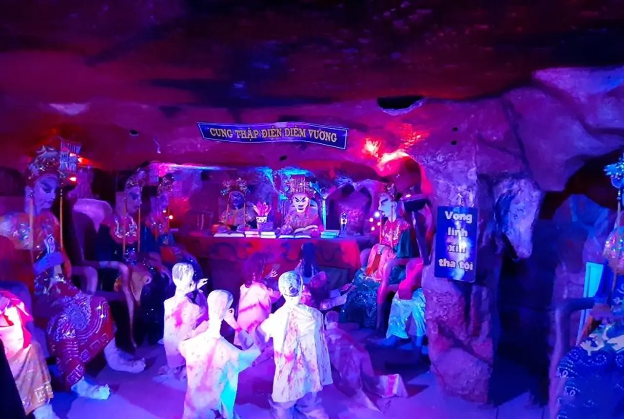 Cung Thập Điện Diêm Vương - Chùa Linh Phước Đà Lạt