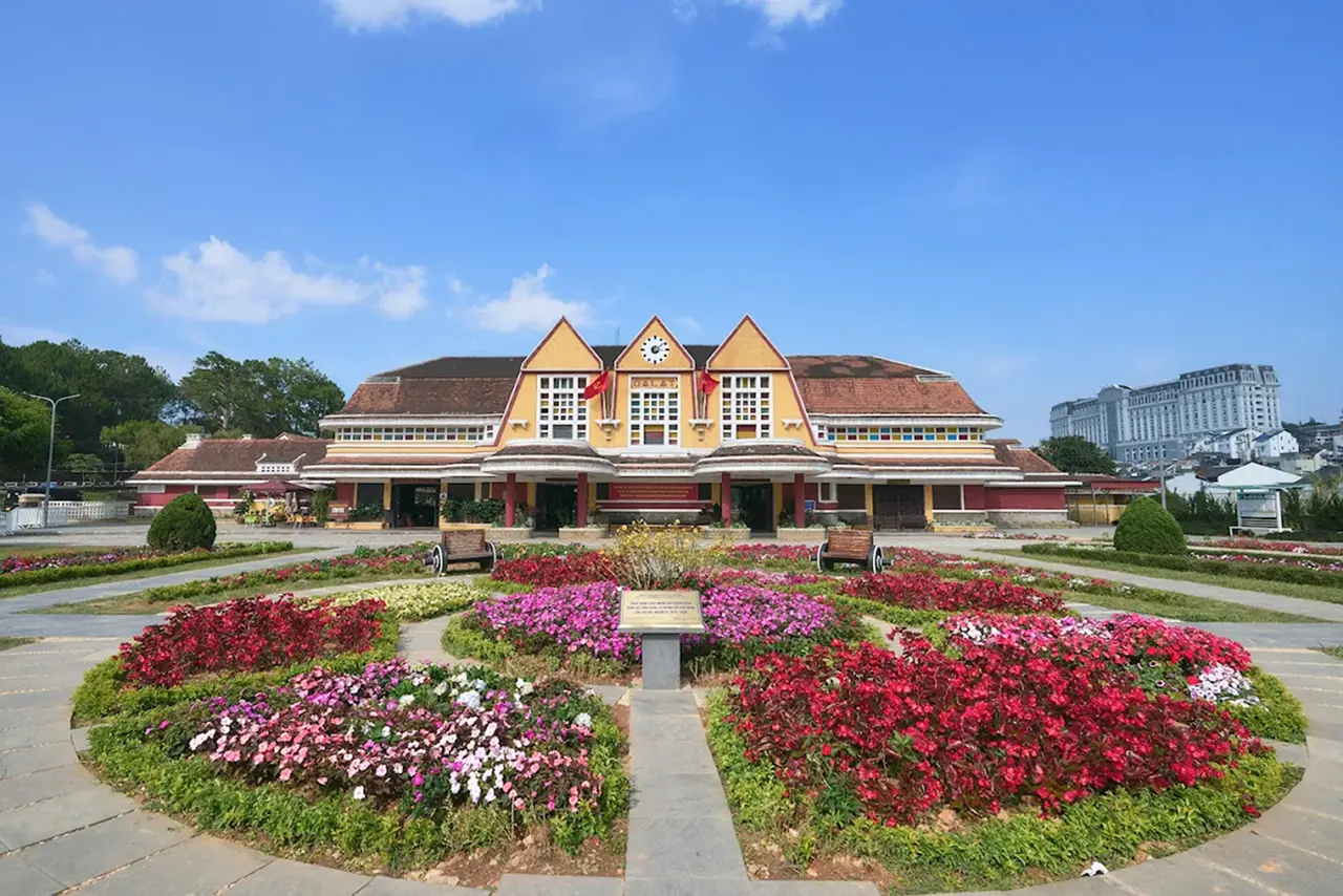 Nhà Ga Đà Lạt
