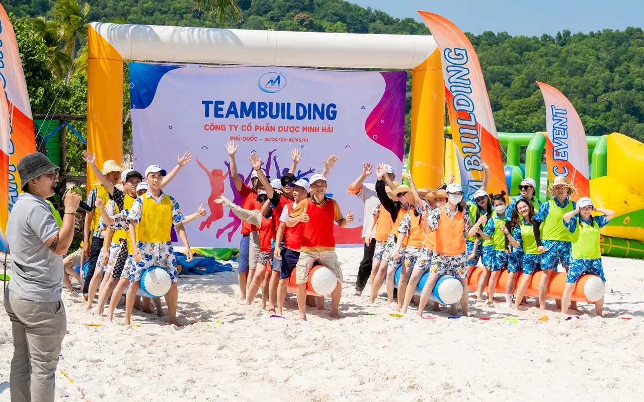Tổ chức teambuilding bãi biển Phú Quốc Tổ chức teambuilding bãi biển Phú Quốc