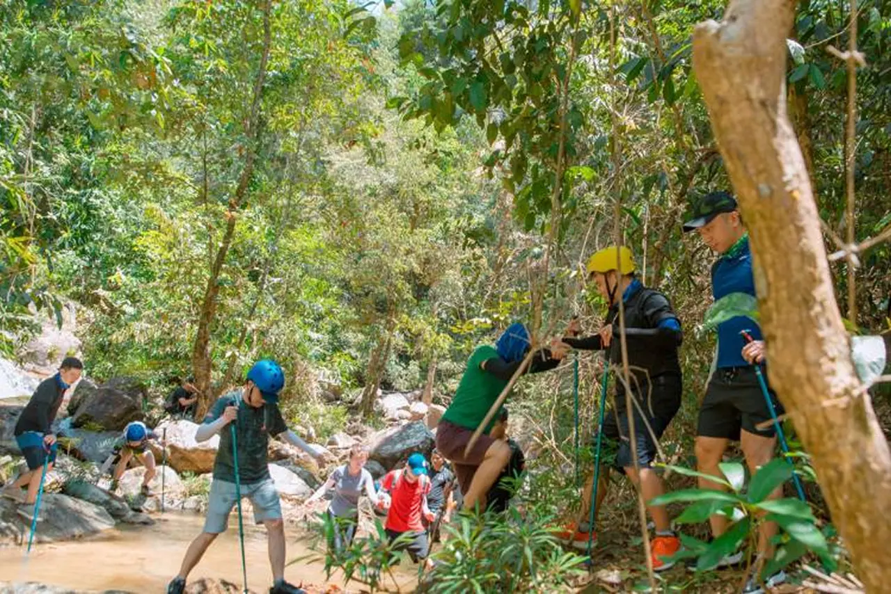 Trekking – Đi bộ thám hiểm rừng Kong Forest Hòn Bà Trekking – Đi bộ thám hiểm rừng Kong Forest Hòn Bà