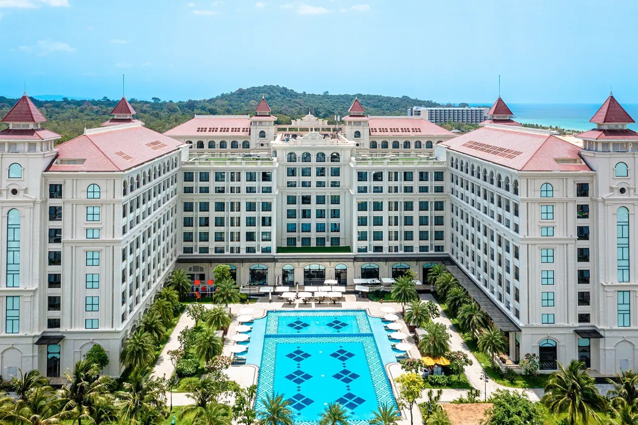 Khách sạn Vinpearl Wyndham Garden Grandworld Phú Quốc