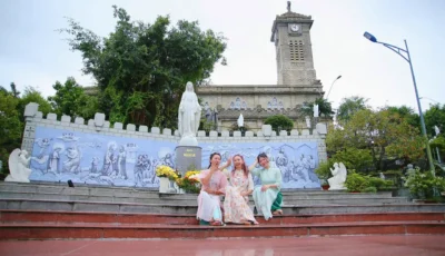 tour-xich-lo-nha-trang-check-in-nha-tho-da