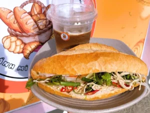 banh-mi-ba-le-Nha-Trang
