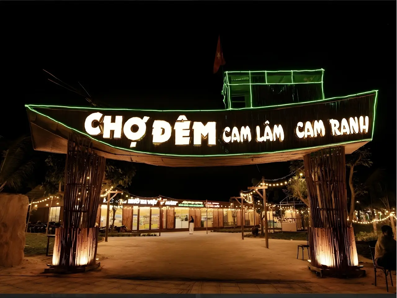 Chợ đêm Cam Ranh địa điểm du lịch về đêm ở thành phố Cam Ranh