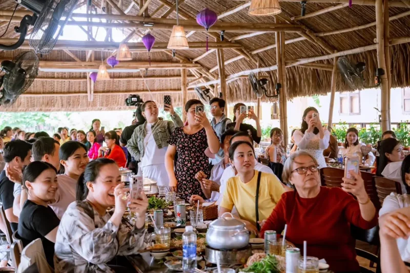 an-trua-nha-trang-xua