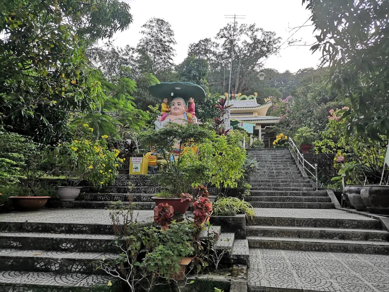 Chua-Su-Muon-Phu_Quoc