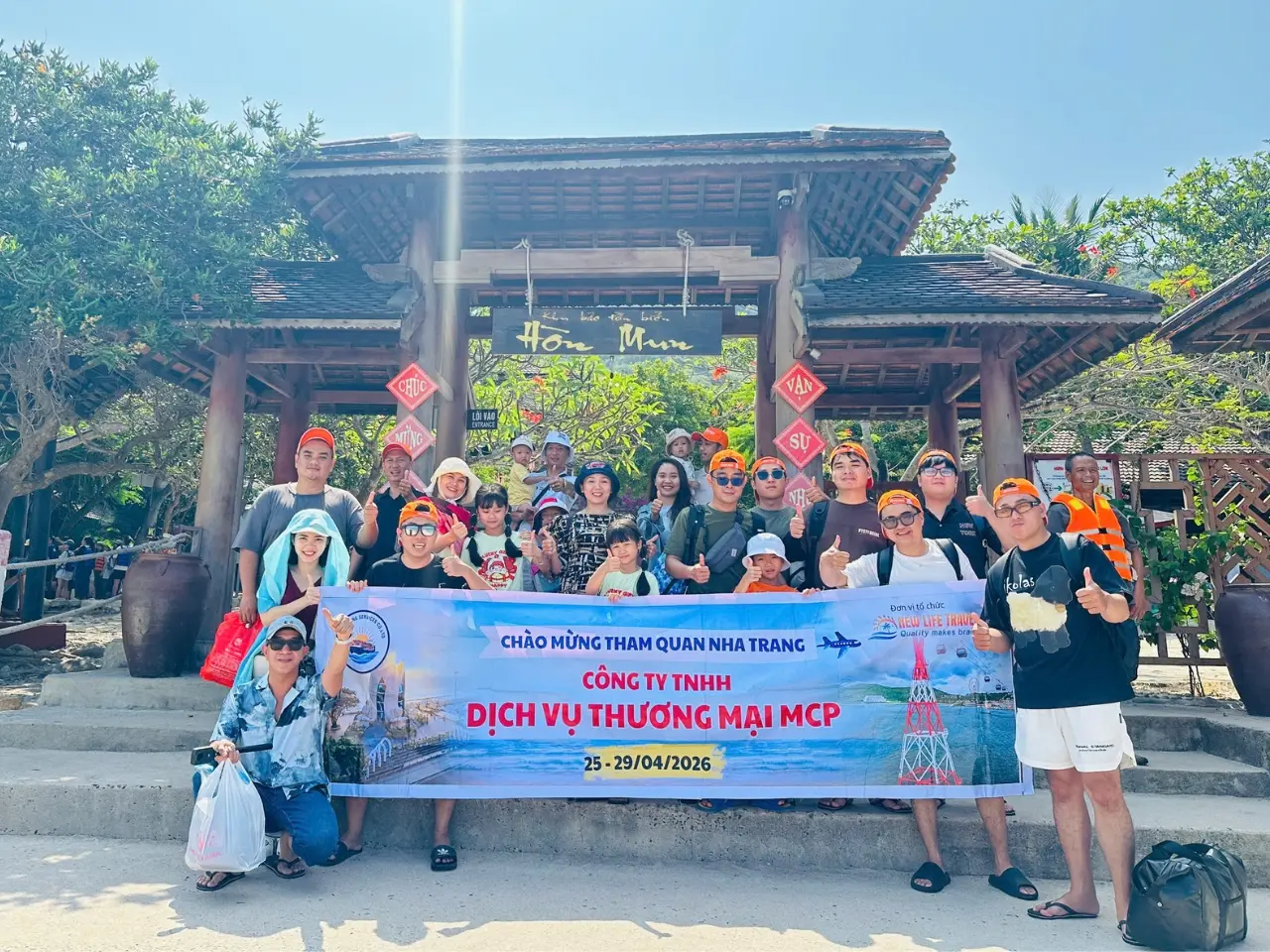 cty-TNHH-dich-vu-thuong-mai-MCP-tham-quan-Nha-Trang-5n5d