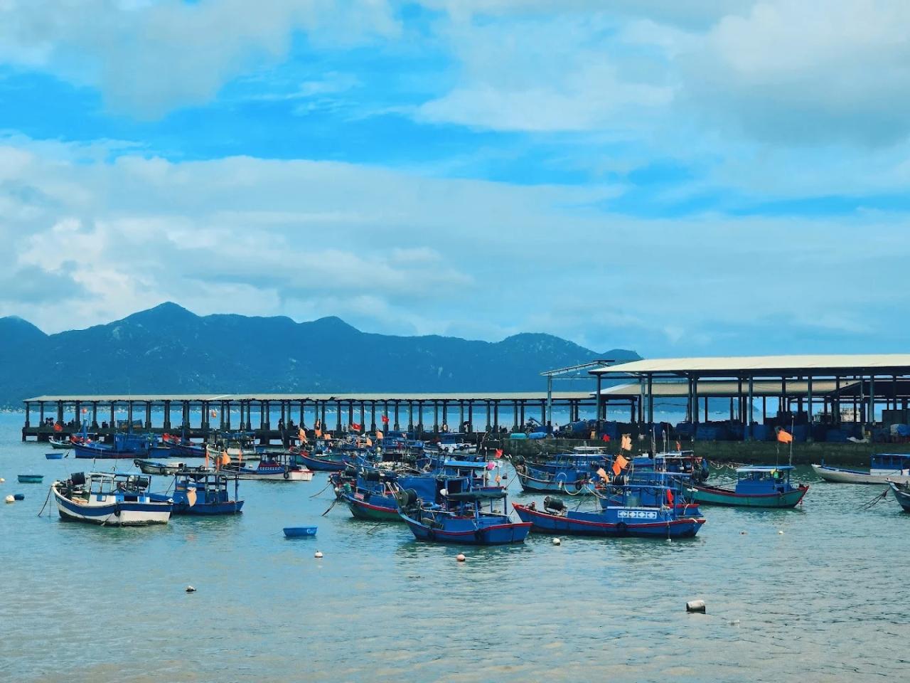 lang-chai-luong-son-Nha-Trang