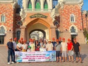 Doan-khach-Vinafood-1-tham-quan-nha-trang-3n2d