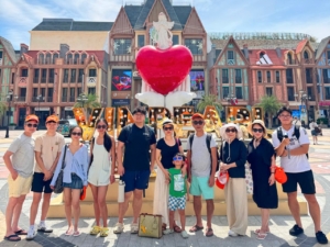 Gia-dinh-chi-Trinh-check-in-vinwonders-trong-chuyen-tham-quan-Nha-Trang-Da-Lat-5n4d