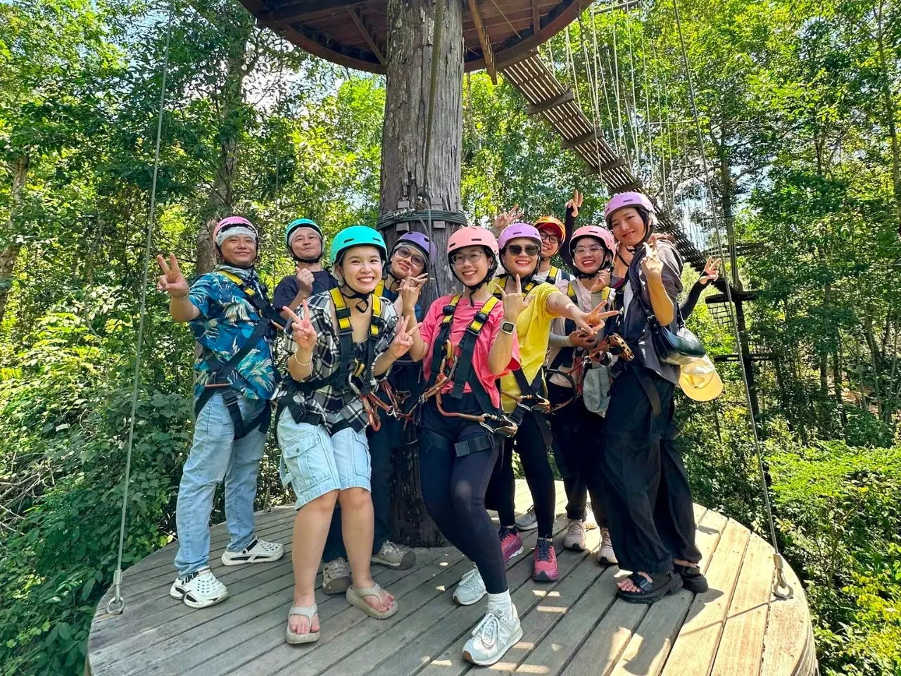 Tour-Zipline-Kong-Forest-di-rieng