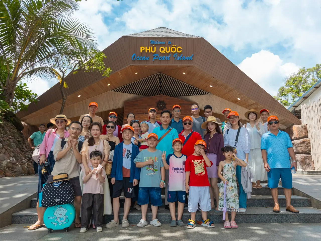 Đoàn Vietinbank trải nghiệm tour 3 đảo Phú Quốc