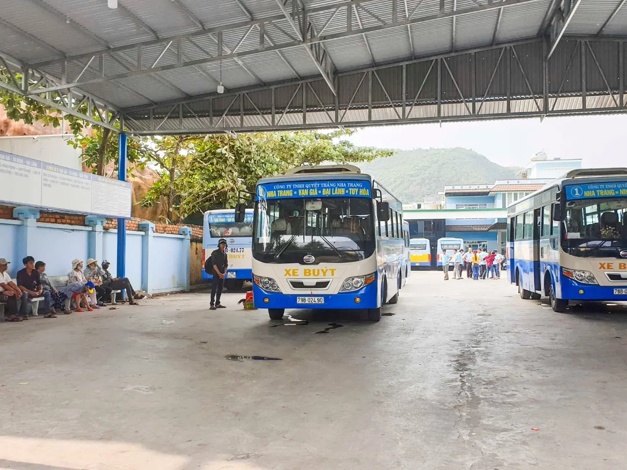 Xe-buyt-quyet-thang-Nha-Trang-Tuy-Hoa