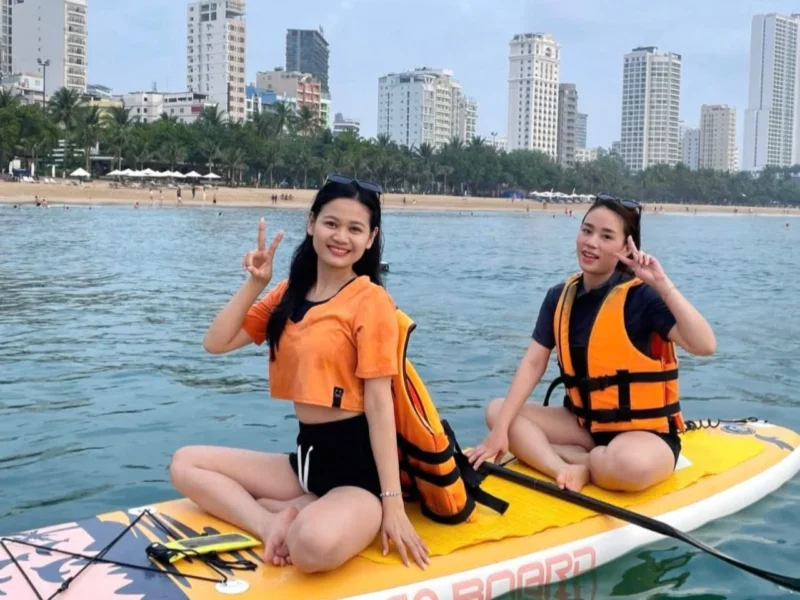 cheo-sub-tai-Z-beach-Nha-Trang