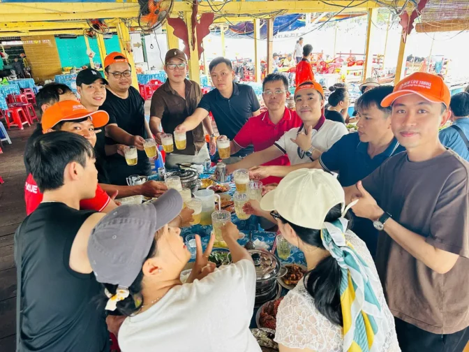 doan-cong-ty-tham-dinh-gia-thanh-cong-an-trua-tai-lang-chai-nha-trang