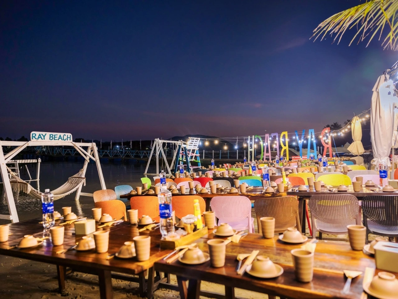 Trải nghiệm bữa tối BBQ bên bờ biển Ray Beach Nha Trang đầy ấm cúng Trải nghiệm bữa tối BBQ bên bờ biển Ray Beach Nha Trang đầy ấm cúng