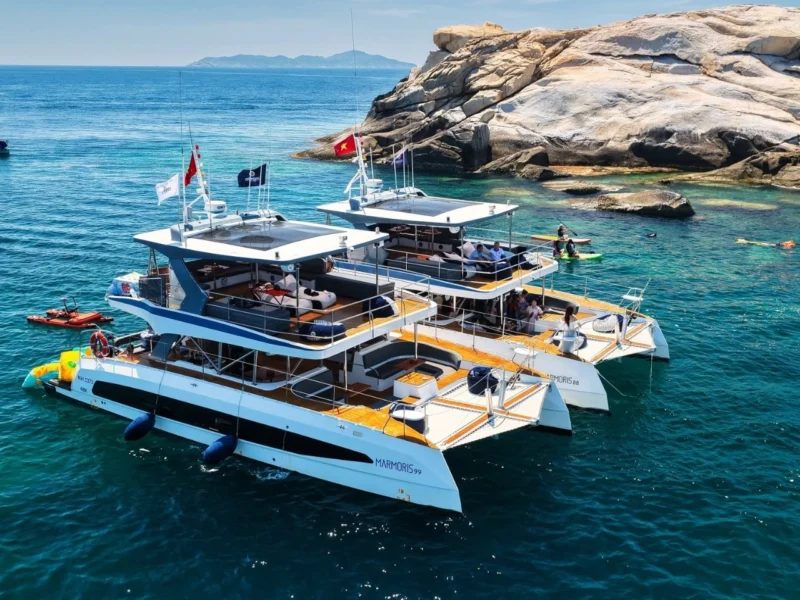tour-du-thuyen-marmoris-tropical-yachting-nha-trang