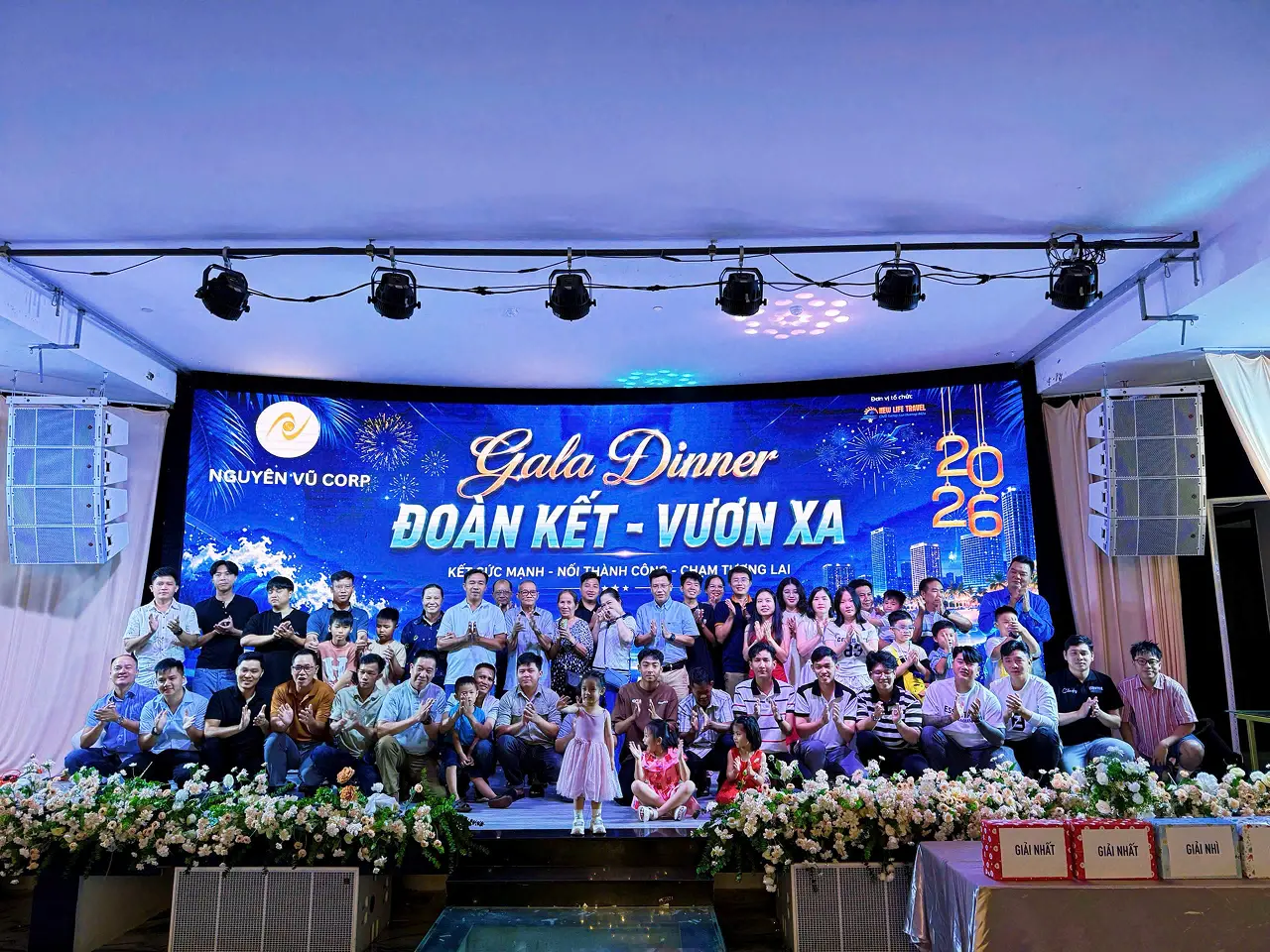 cong-ty-tnhh-mtv-nguyen-vu-corp-teamm-building-gala-dinner-nha-trang