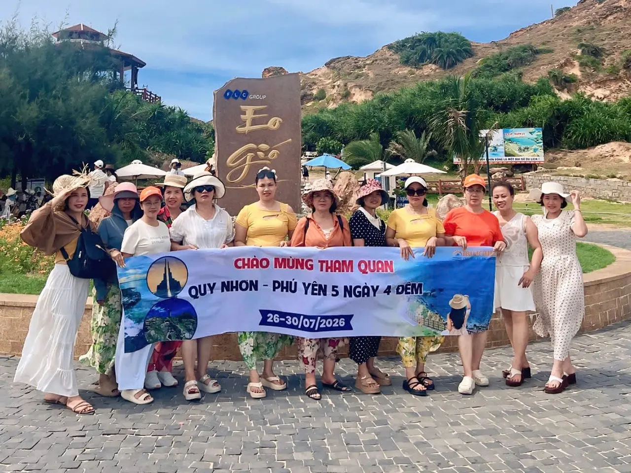 Gia đình chị Hằng trong hành trình Quy Nhơn - Phú Yên 5N4Đ Gia đình chị Hằng tham quan Quy Nhơn - Phú Yên tháng 7/2026
