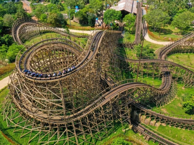 tro-choi-moc-xa-thin-no-o-hon-thom